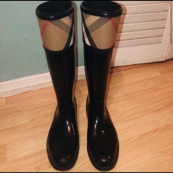 cheap burberry rain boots